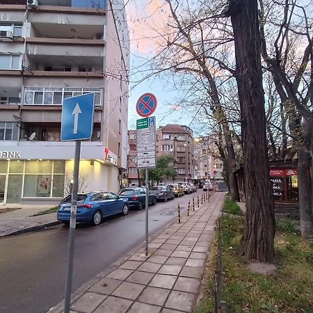 Sunny 2-Bedroom Maisonette Varna & Parking Exterior foto