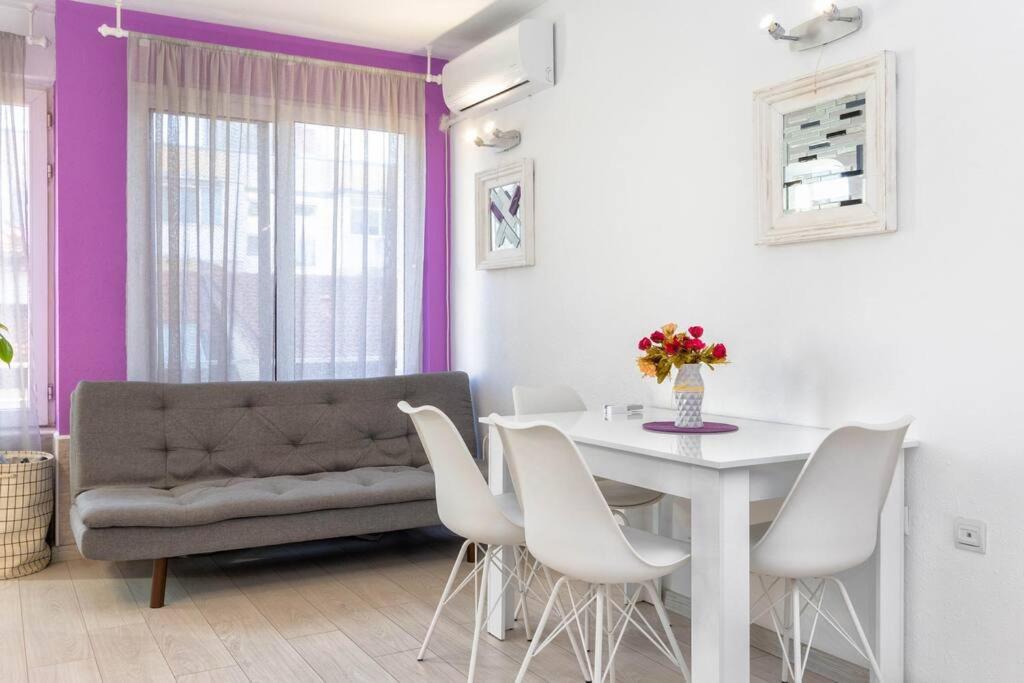 Sunny 2-Bedroom Maisonette Varna & Parking Exterior foto